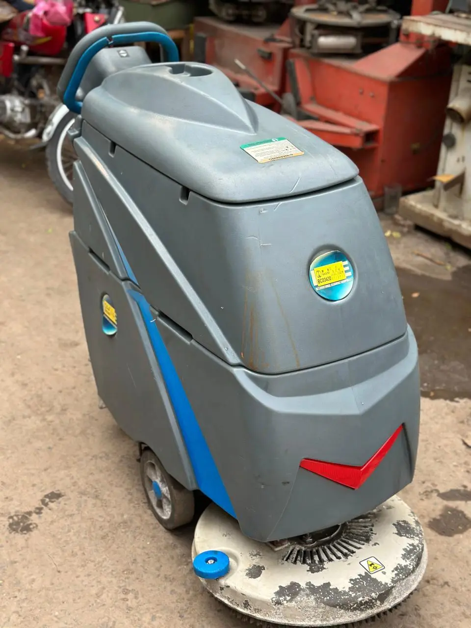 ICE walk-behind used industrial floor scrubber and automatic dryer machine for sale in Pakistan